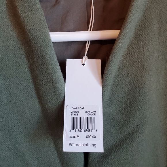 Mural Long Coat - Picture 8 of 9